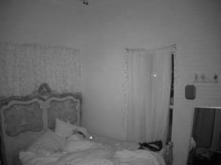 voyeurcam-hornyhostel-03 webcam model