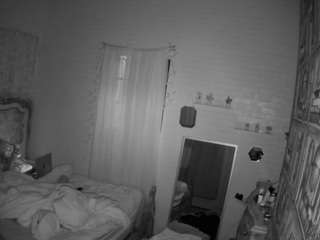 voyeurcam hornyhostel 03
