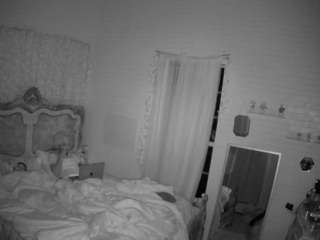 voyeurcam-hornyhostel-03
