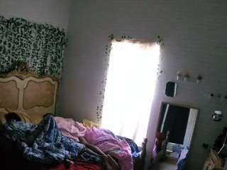 voyeurcam hornyhostel 03