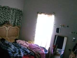 voyeurcam hornyhostel 03