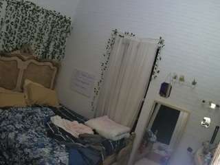voyeurcam hornyhostel 03