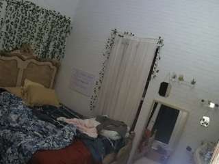 voyeurcam-hornyhostel-03
