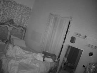voyeurcam-hornyhostel-03