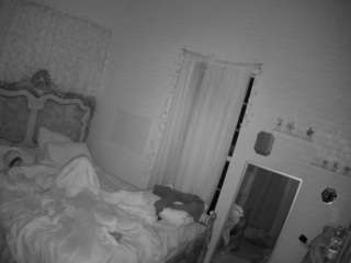 voyeurcam-hornyhostel-03