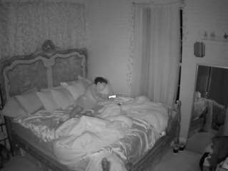 voyeurcam-hornyhostel-03