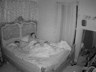 voyeurcam-hornyhostel-03