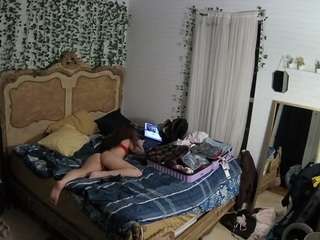 voyeurcam hornyhostel 03