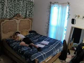 voyeurcam hornyhostel 03