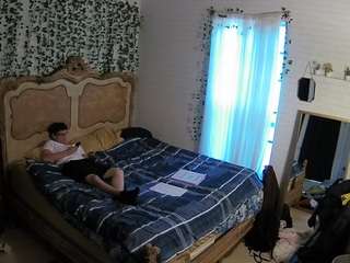 voyeurcam-hornyhostel-03