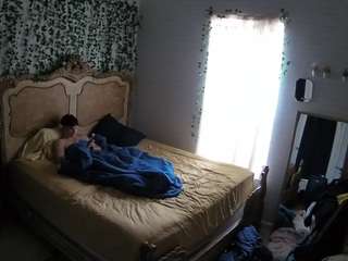 voyeurcam hornyhostel 03