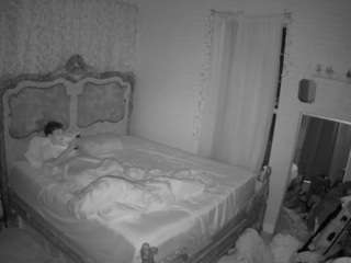 voyeurcam hornyhostel 03
