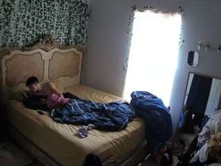 voyeurcam hornyhostel 03