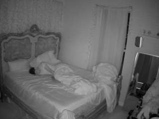 voyeurcam hornyhostel 03
