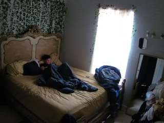 voyeurcam-hornyhostel-03 webcam model