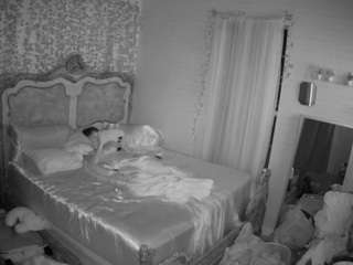 voyeurcam hornyhostel 03