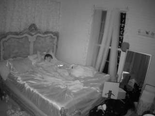 voyeurcam hornyhostel 03