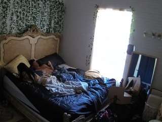 voyeurcam hornyhostel 03