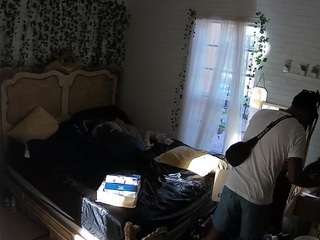 voyeurcam hornyhostel 03