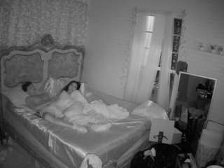 voyeurcam hornyhostel 03