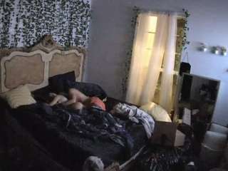 voyeurcam hornyhostel 03