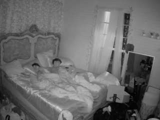 voyeurcam hornyhostel 03