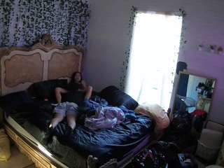 voyeurcam hornyhostel 03