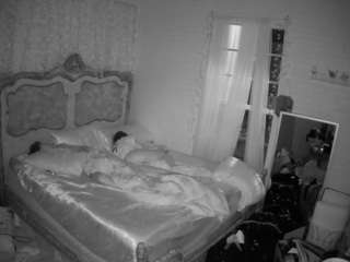 voyeurcam hornyhostel 03