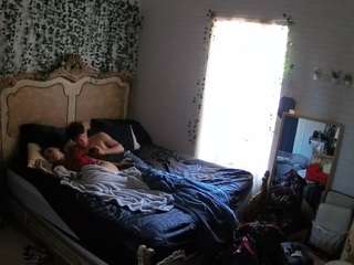 voyeurcam hornyhostel 03