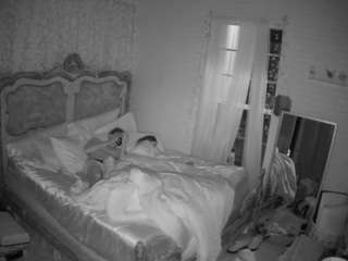 voyeurcam hornyhostel 03