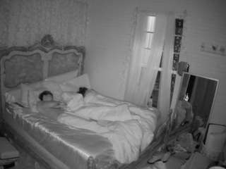 voyeurcam hornyhostel 03