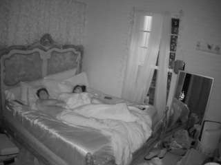 voyeurcam hornyhostel 03