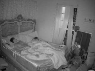 voyeurcam hornyhostel 03