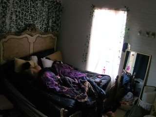 voyeurcam hornyhostel 03