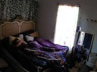 voyeurcam hornyhostel 03