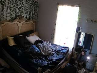 voyeurcam hornyhostel 03