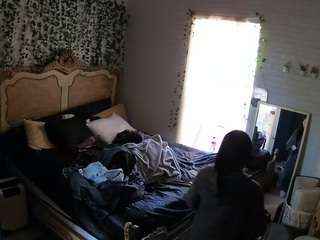 voyeurcam hornyhostel 03