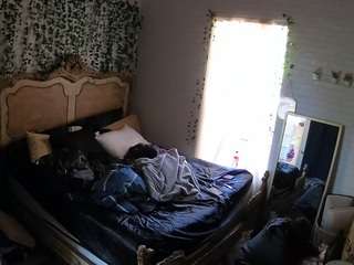 voyeurcam hornyhostel 03