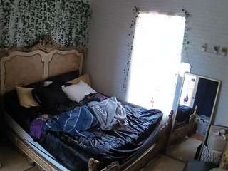 voyeurcam hornyhostel 03