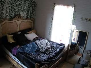 voyeurcam hornyhostel 03