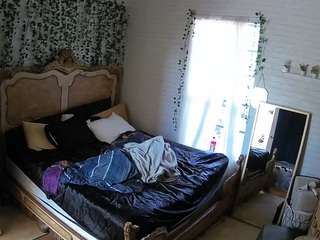 voyeurcam hornyhostel 03