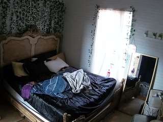 voyeurcam hornyhostel 03