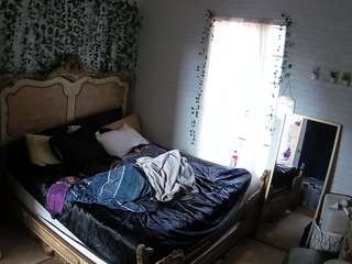 voyeurcam hornyhostel 03