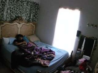 voyeurcam hornyhostel 03