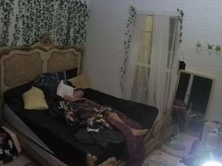 voyeurcam hornyhostel 03