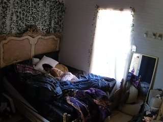 voyeurcam hornyhostel 03