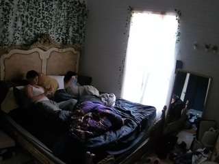 voyeurcam hornyhostel 03