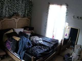 voyeurcam hornyhostel 03