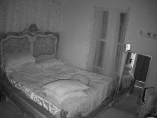 voyeurcam-hornyhostel-03
