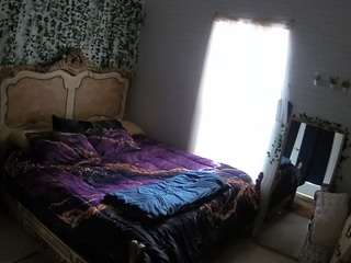 voyeurcam hornyhostel 03